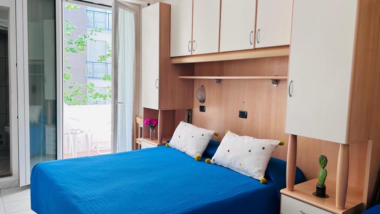 Hotel Sorriso Cattolica Buitenkant foto