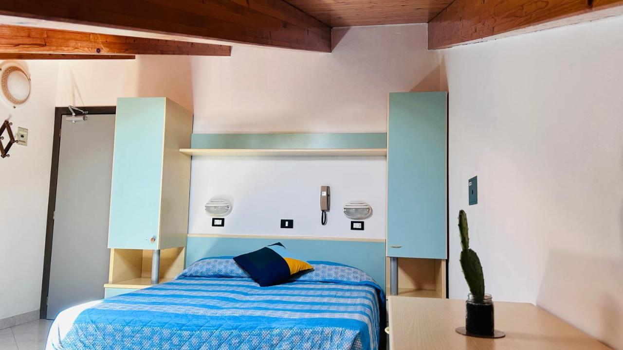 Hotel Sorriso Cattolica Buitenkant foto