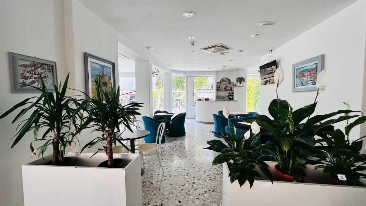 Hotel Sorriso Cattolica Buitenkant foto